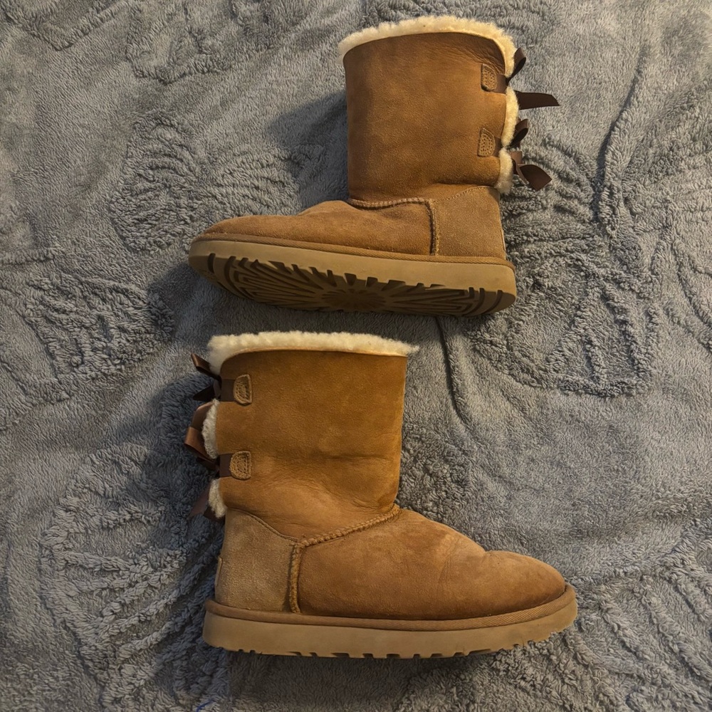 UGG Bailey Bow II